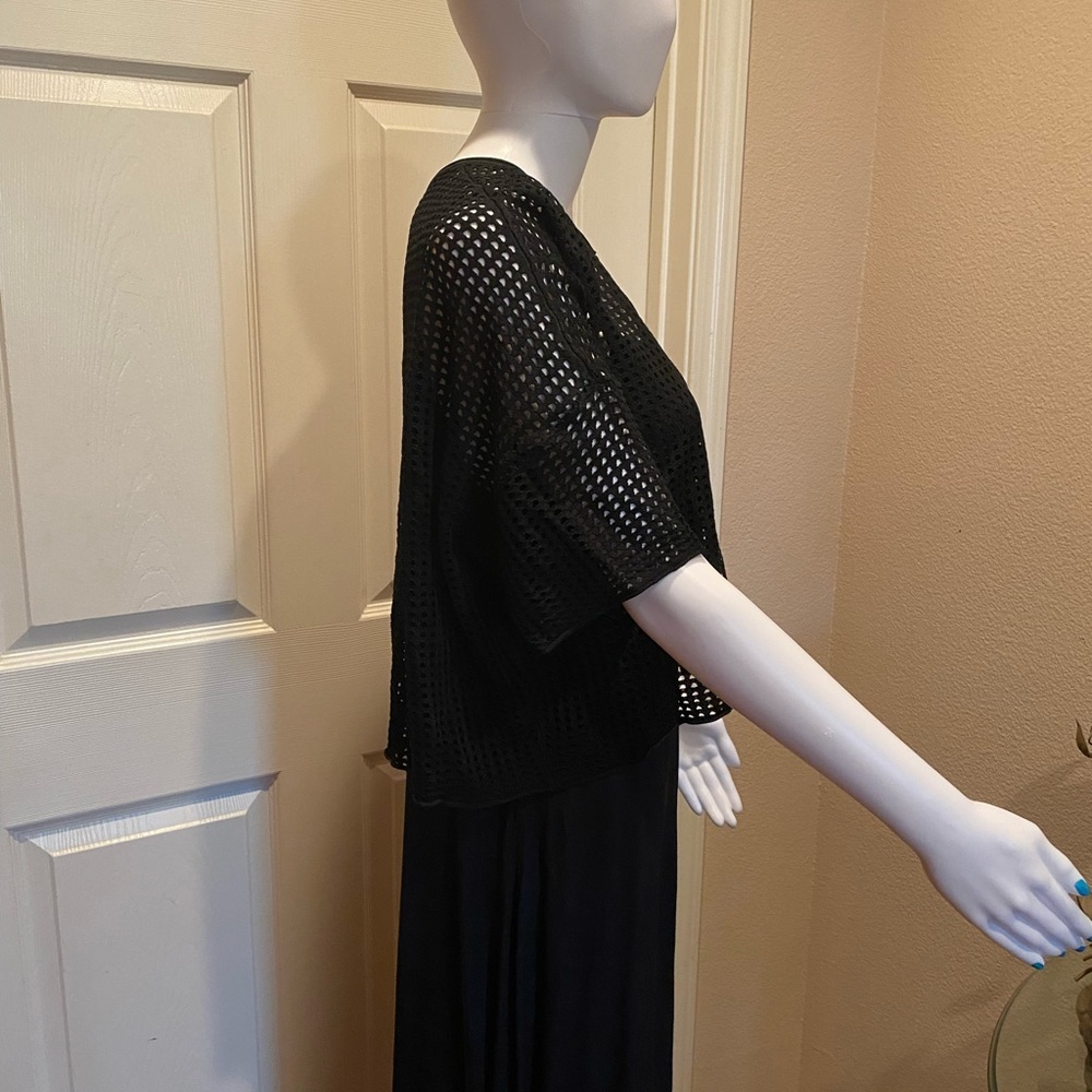 Black Mesh crop light weight sweater. - Picture 3 of 4